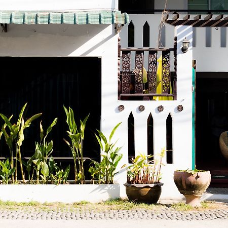 V Lodge Chiang Mai Exterior foto