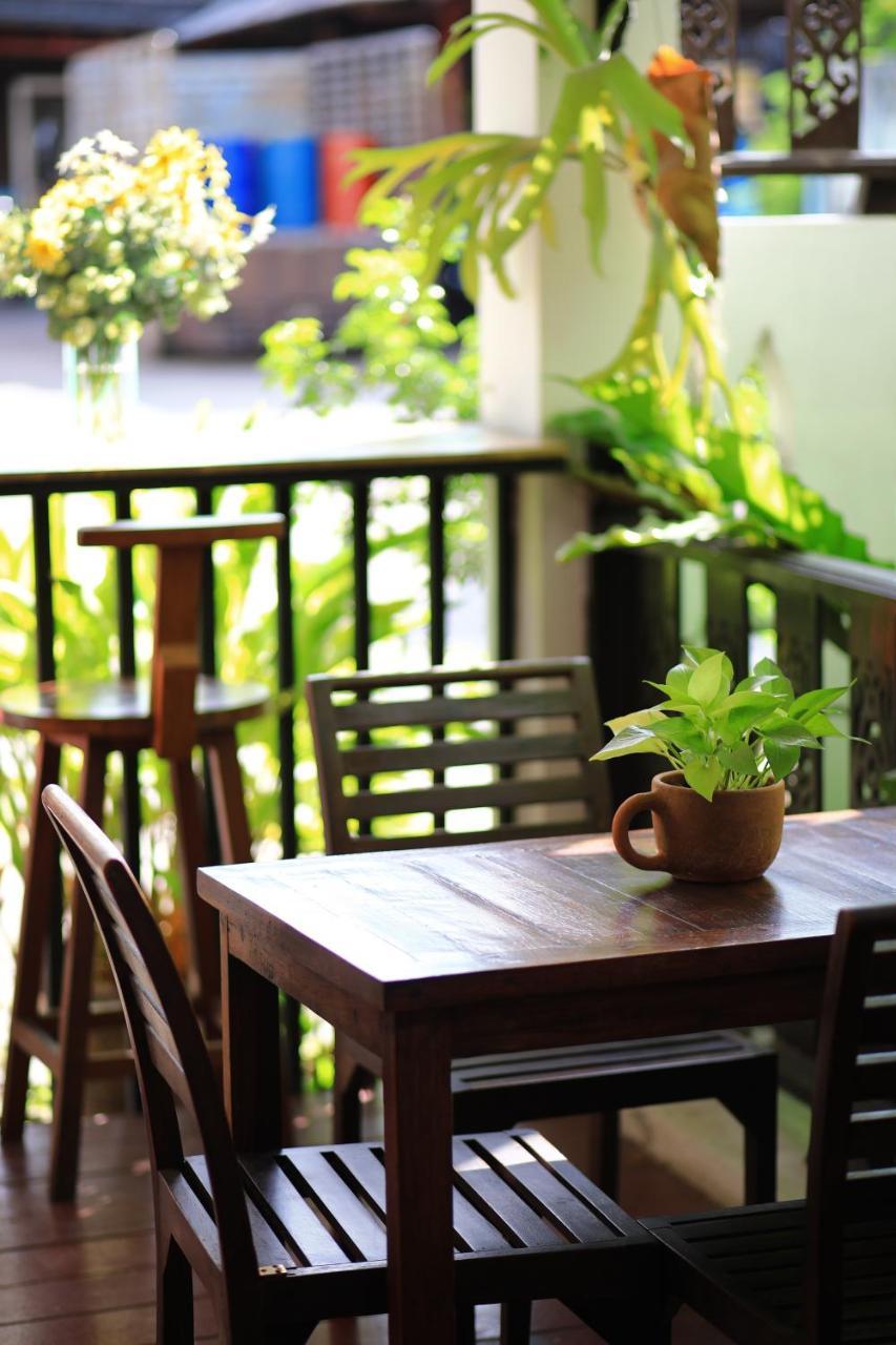 V Lodge Chiang Mai Exterior foto